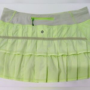 Lululemon Pace Setter Skirt 10 Neon Petit/Polka Dot Fade Zap Green Ruffle Tennis